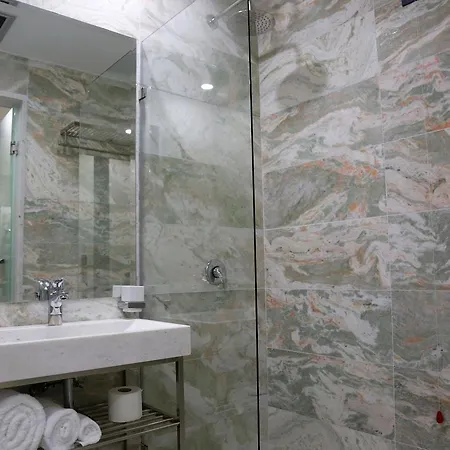 Palace 4* Vlore