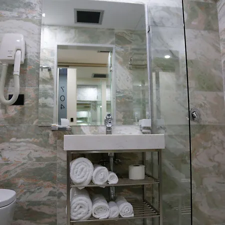 Palace 4* Wlora