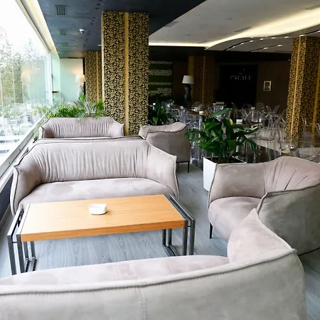 Palace 4* Wlora