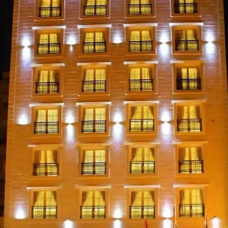 Palace 4* Wlora