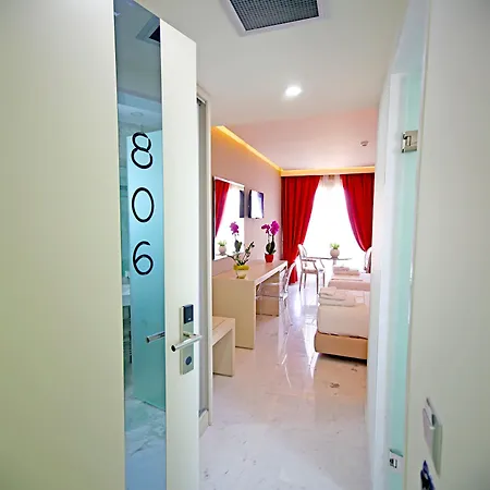 Palace 4* Vlorë