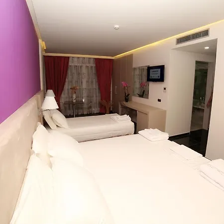 Palace 4*