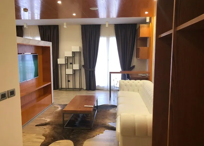 Palace 4*
